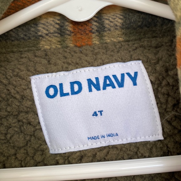 Old Navy Plaid Shacket - Picture 5 of 9